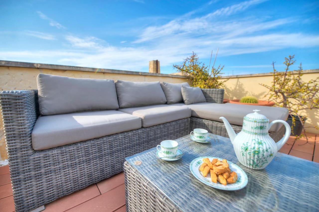 Comfy 1 Bedroom - Sun Terrace & Sea Views Gbuh1-1 Valletta Exterior photo